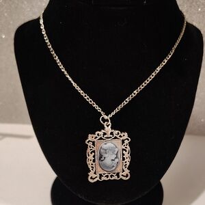 Elegant Silver Cameo Pendant Necklace